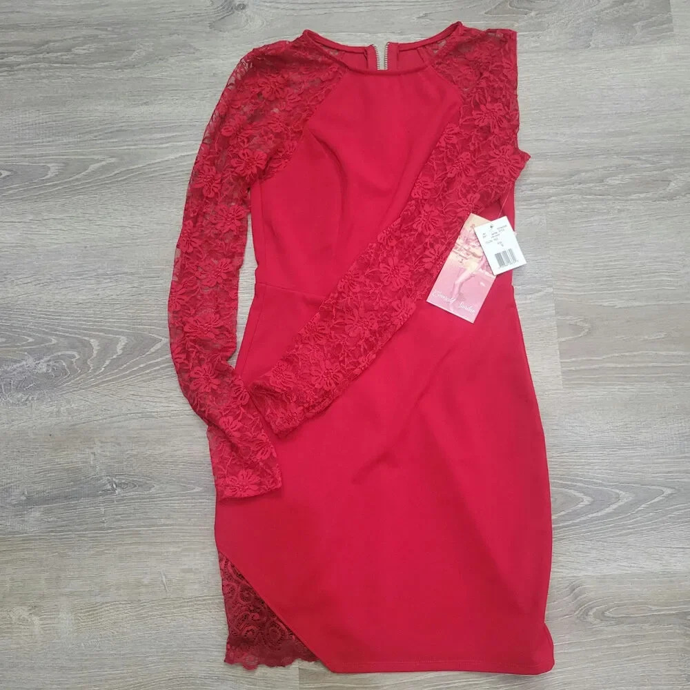 NWT Women's Emerald Sundae Red Lace Mini Dress, Size Small - Picture 1 of 5